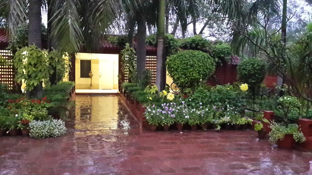 Hotel Sheela, 100M From Taj Mahal Agra  Exteriér fotografie