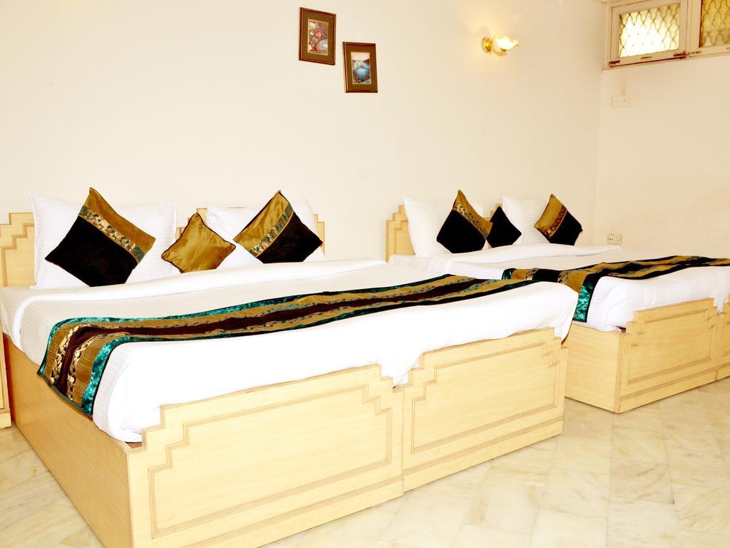 Hotel Sheela, 100M From Taj Mahal Agra  Exteriér fotografie