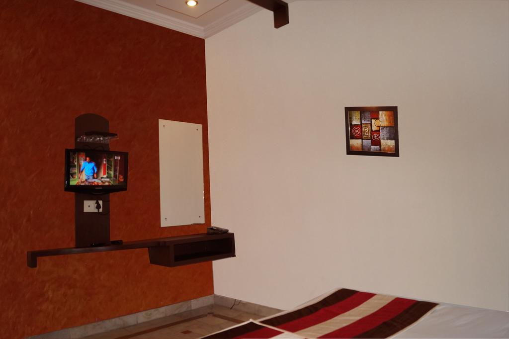 Hotel Sheela, 100M From Taj Mahal Agra  Exteriér fotografie