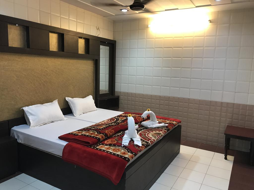 Hotel Sheela, 100M From Taj Mahal Agra  Exteriér fotografie